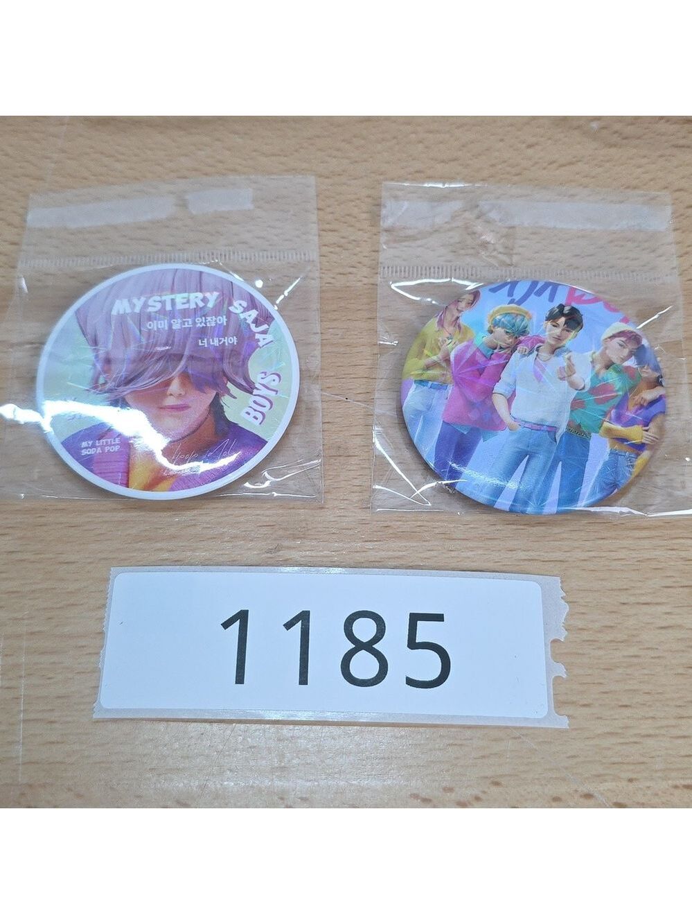 Saja Colorful K-Pop Round Pin Set — Purple & Multicolor 2 - Picture 4 of 6